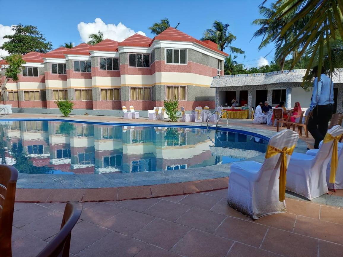 Coral Beach Resort Mahabalipuram Exterior foto