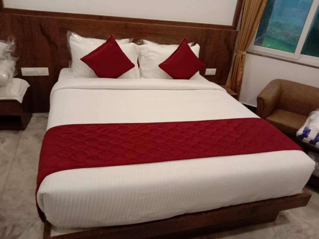 Coral Beach Resort Mahabalipuram Exterior foto